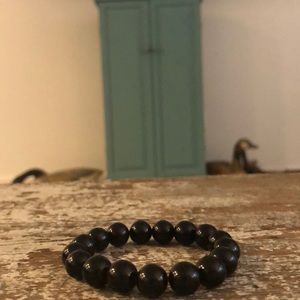 Black onex stretch bracelet.